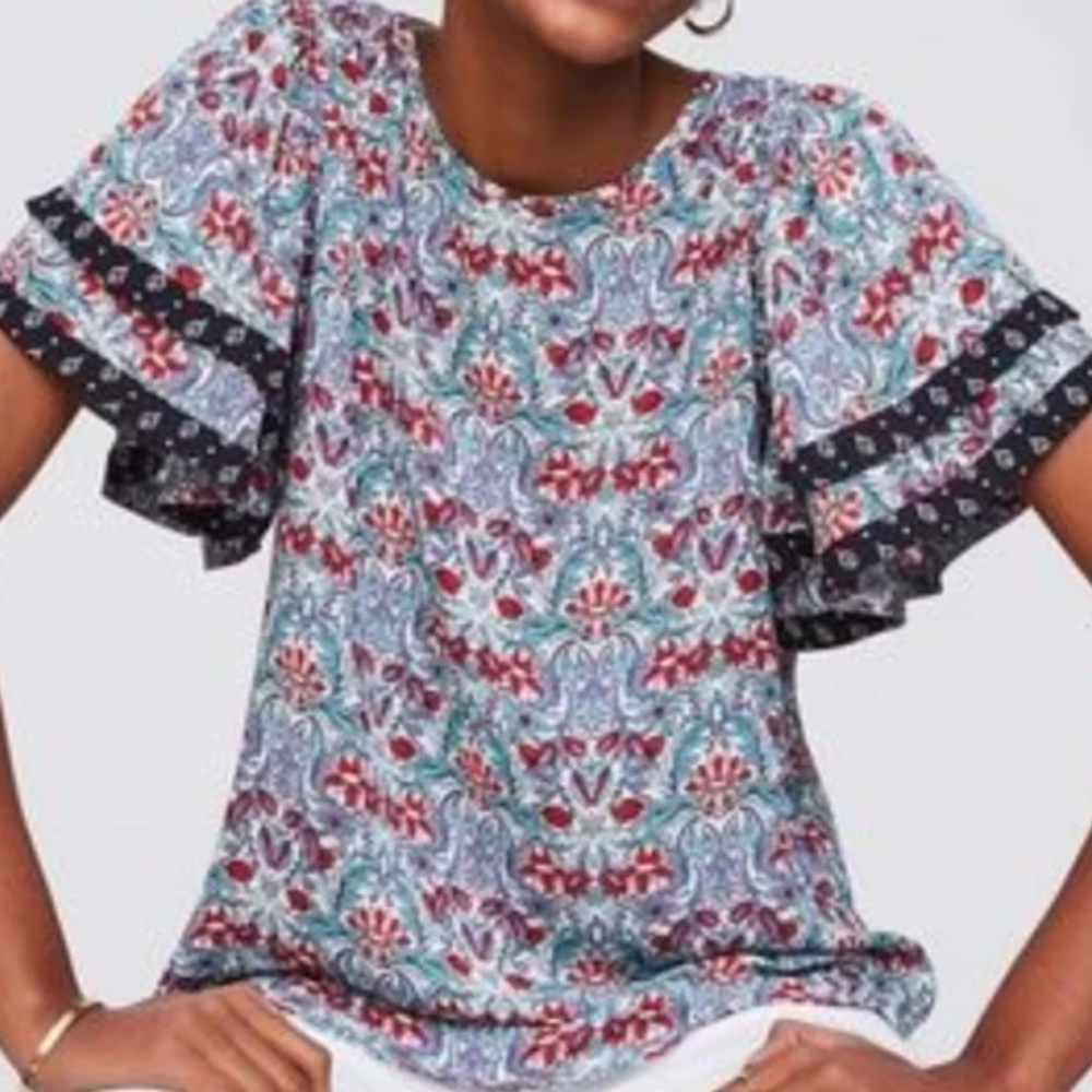 NWT Loft Floral Scroll Flutter Sleeve Top Size Small